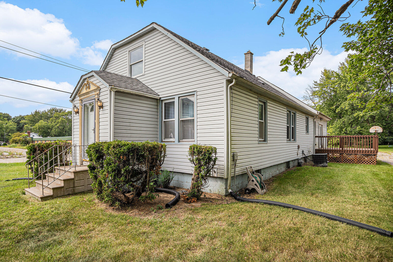 Property Photo:  1435 E Empire Avenue  MI 49022