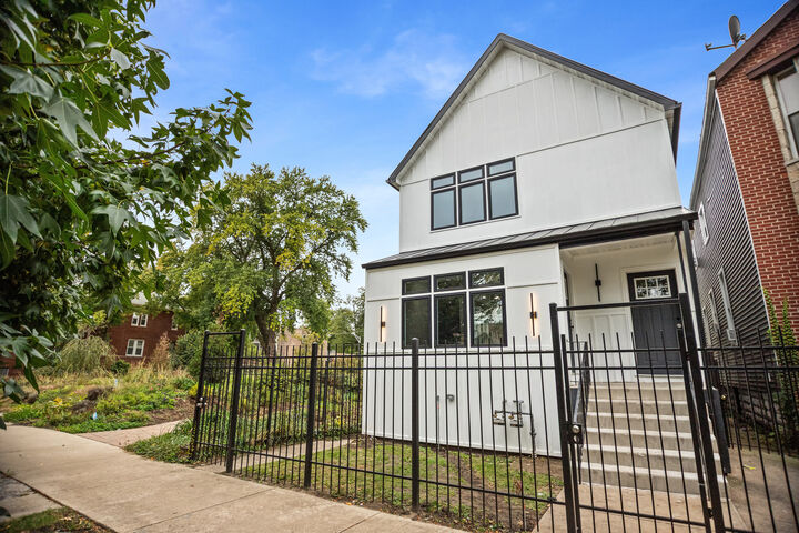 Property Photo: 6350 S Saint Lawrence Avenue IL 60637