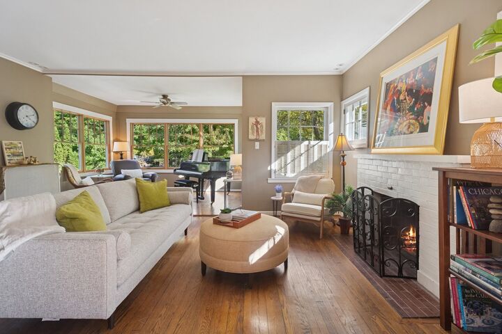 Property Photo:  228 Poplar Street  IL 60093