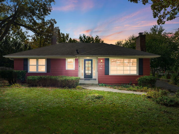 Property Photo:  1801 Prairie Avenue  IL 60515 