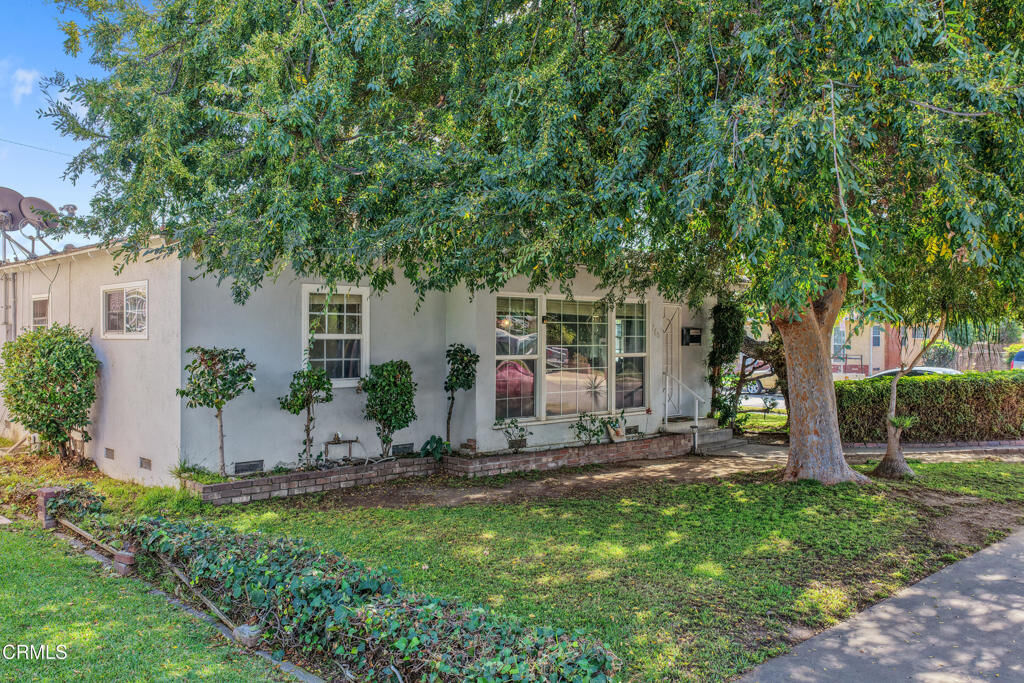 Property Photo:  740 Carmelita Place  CA 90640 