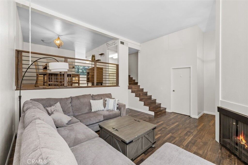 Property Photo: 6225 Shoup Avenue 109 CA 91367