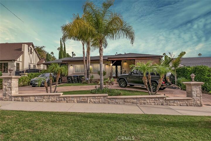 Property Photo:  1456 Western Avenue  CA 91201 