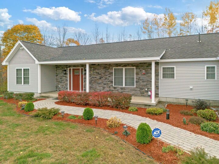 Property Photo:  39 Knapp Lane  ME 04358