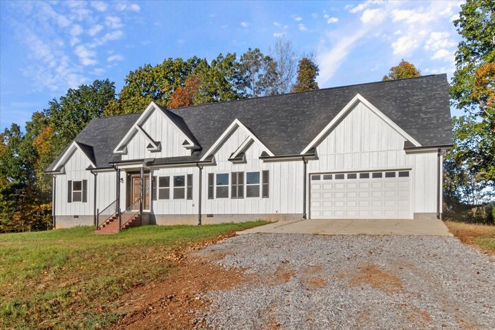 Property Photo: 1194 Harmony Way Rd TN 38464