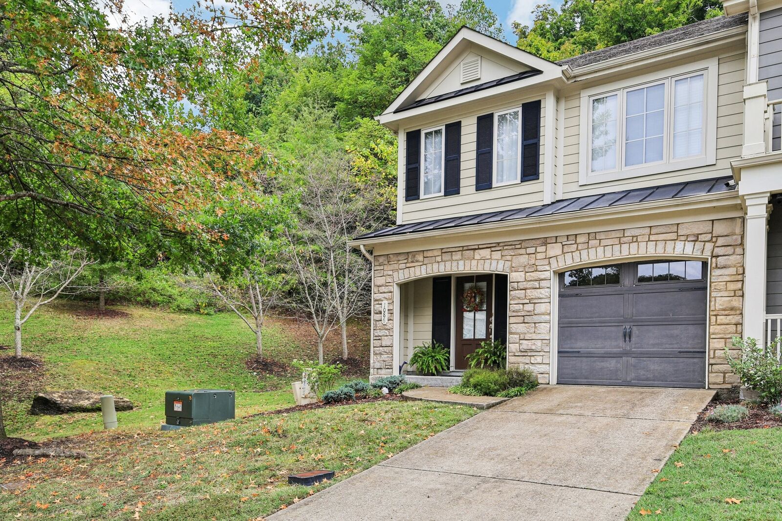 Property Photo: 1086 Woodbury Falls Dr TN 37221