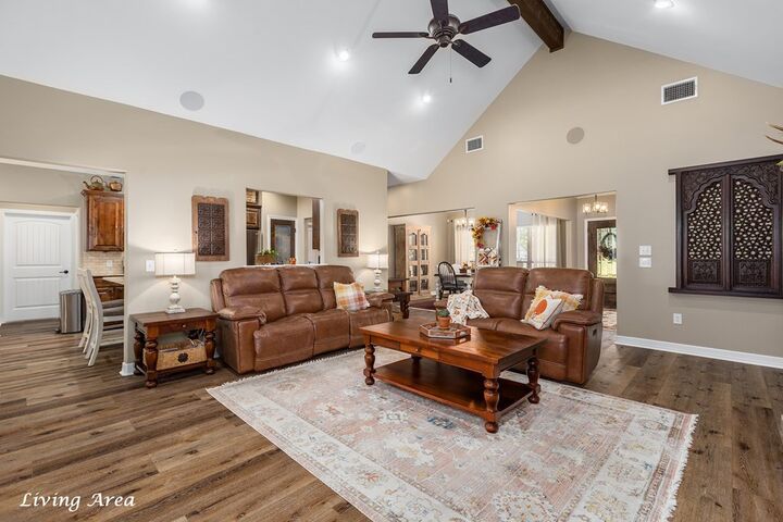 Property Photo: 841 George Simpson Rd TX 75949