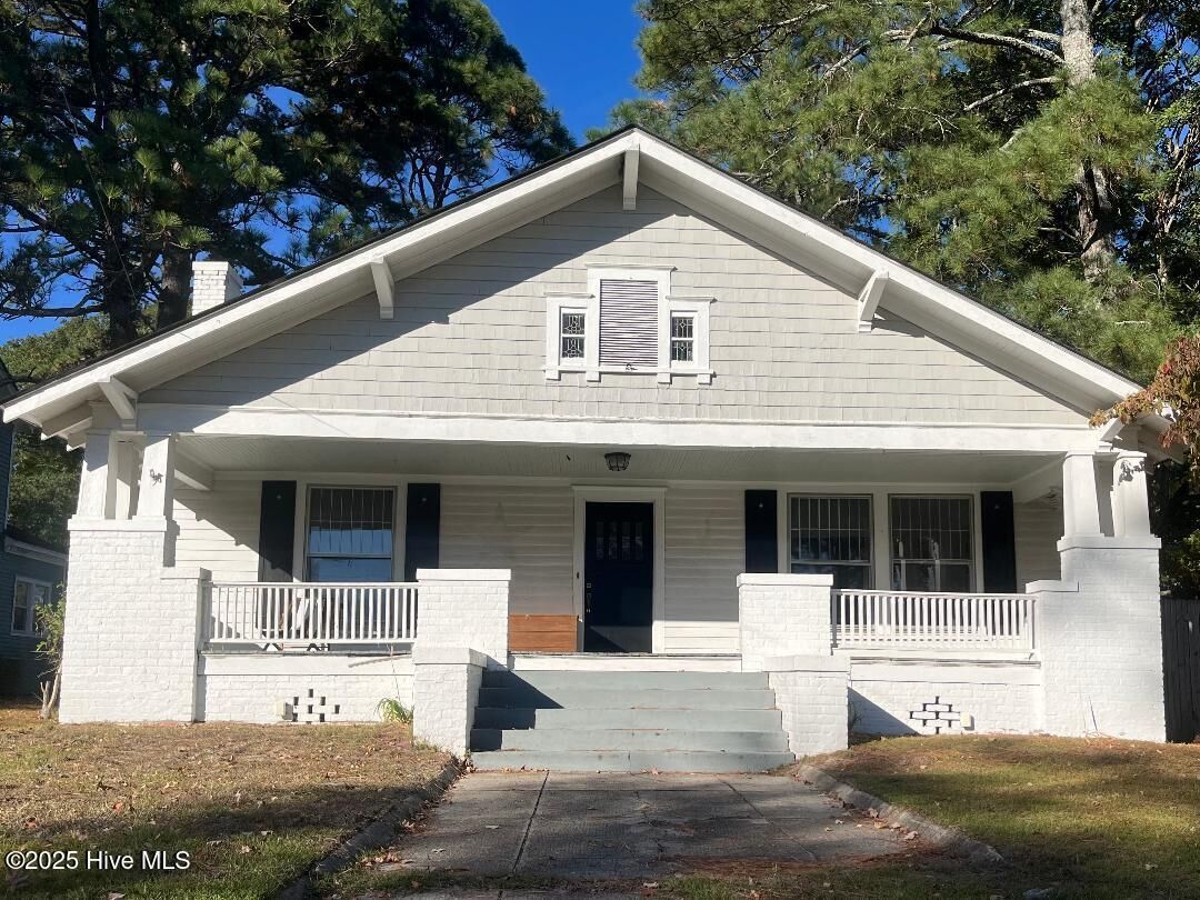 Property Photo: 112 E Washington Street E NC 27856