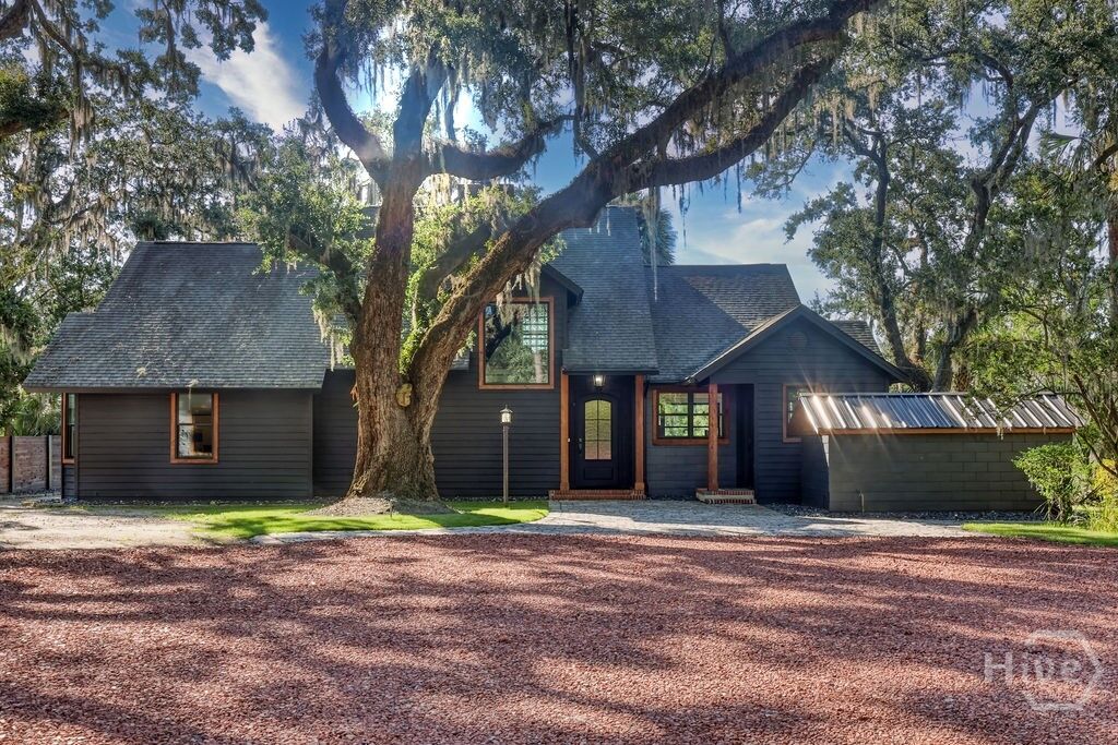 Property Photo:  2611 Salcedo Avenue  GA 31406 