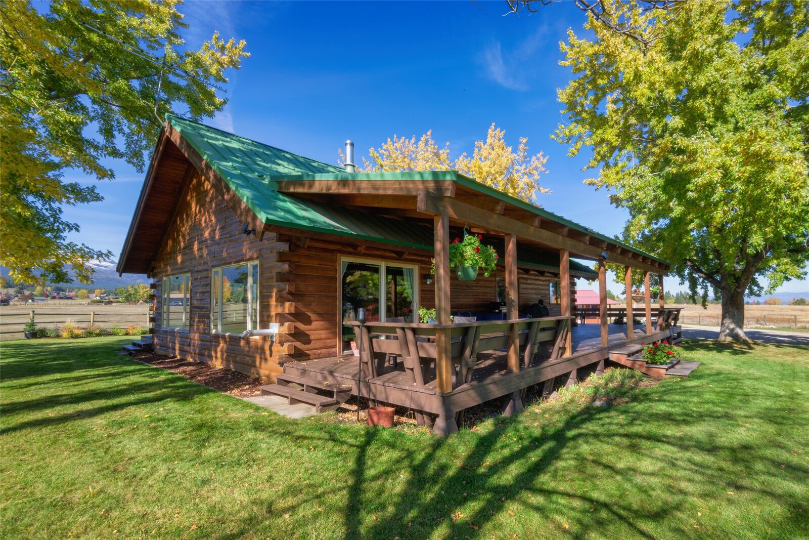 Property Photo:  461 Hudson Lane  MT 59875