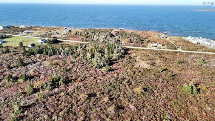 Acreage Highway 3 — photo 1