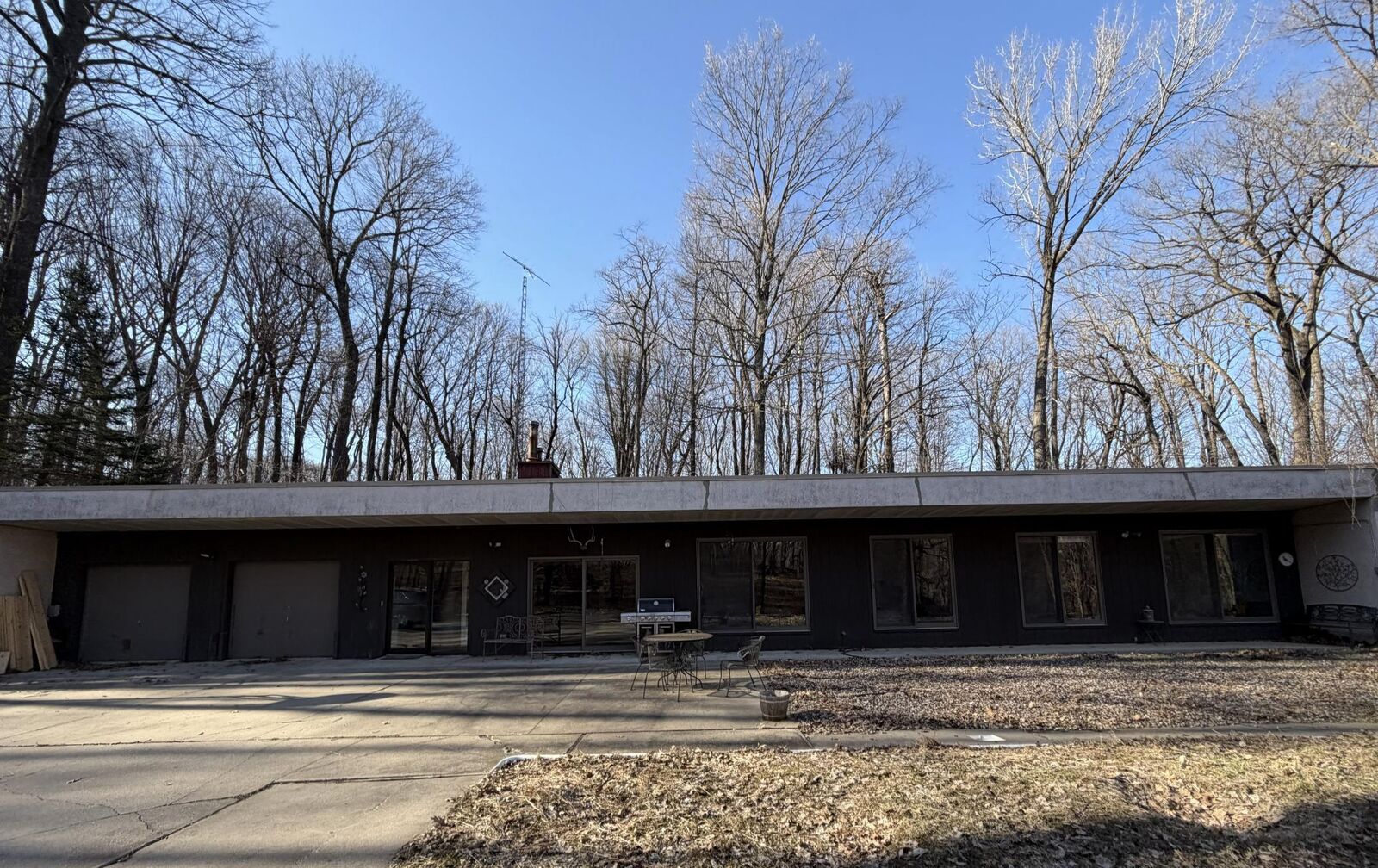 Property Photo:  8309 County Road 19 SE  MN 55904 