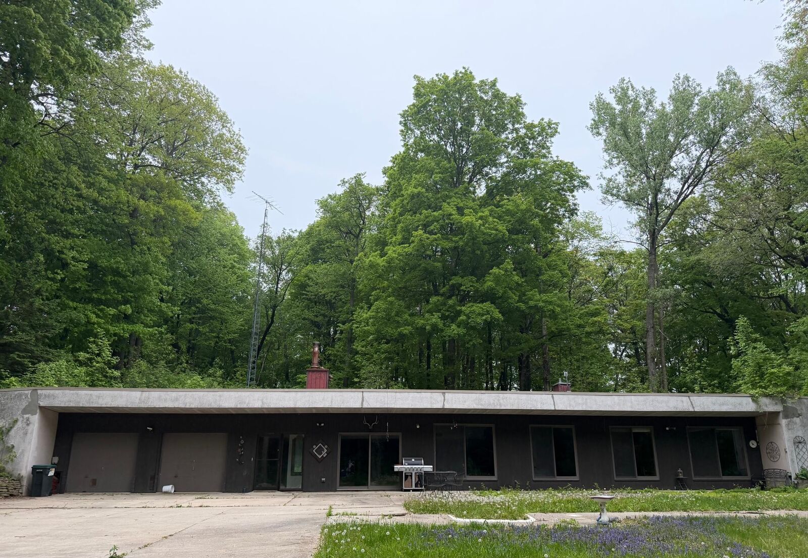 Property Photo: 8309 County Road 19 SE MN 55904