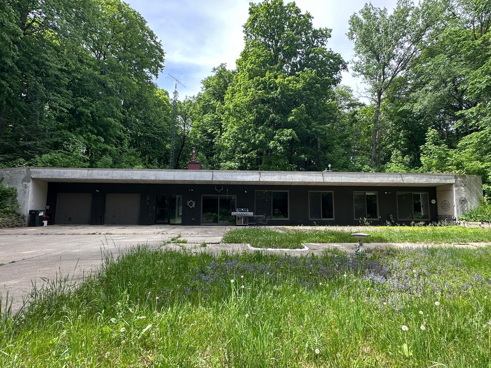 Property Photo:  8309 County Road 19 SE  MN 55904 
