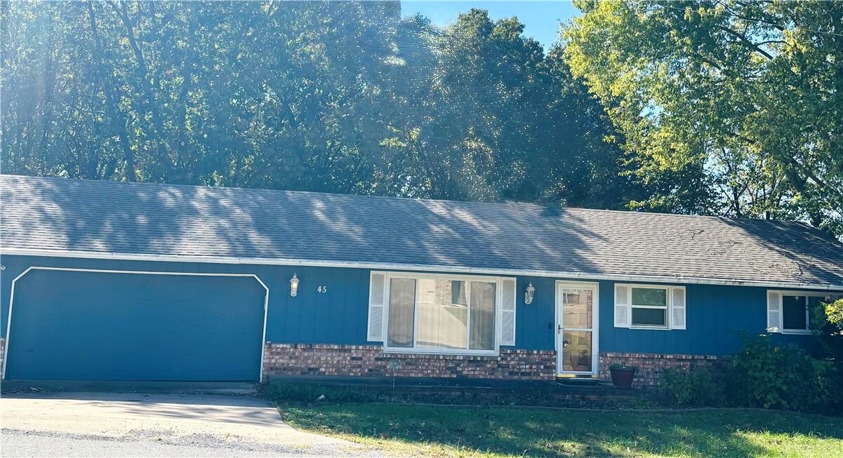 Property Photo: 45 Penzance Drive AR 72714
