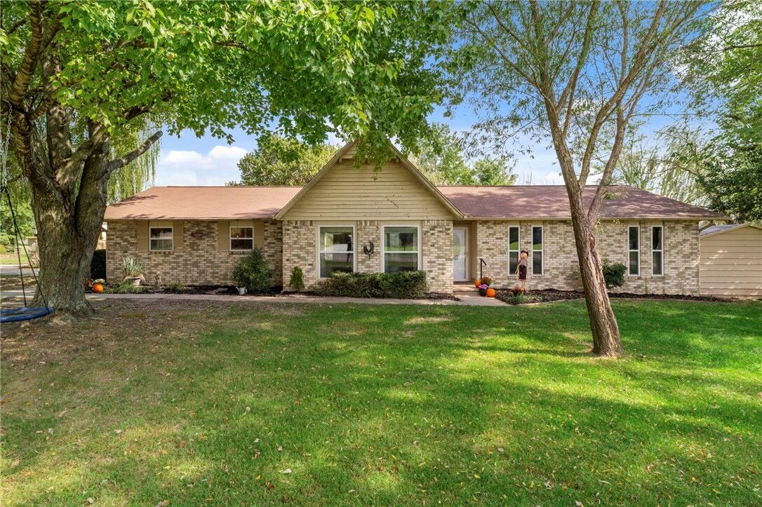 Property Photo: 3423 W Roma Drive AR 72762