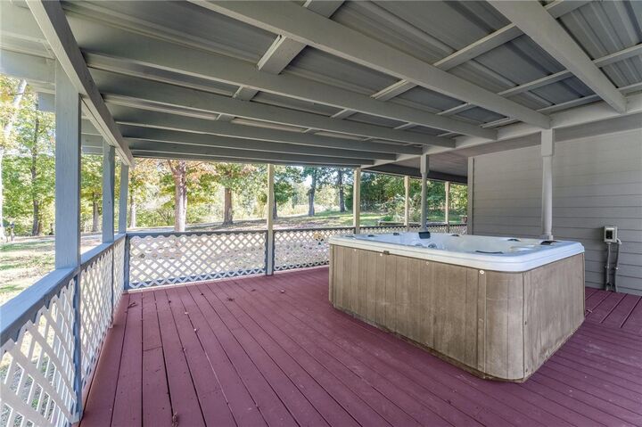 Property Photo: 12831 Douglas Lane AR 72756