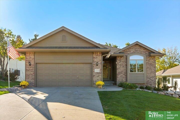14533 Washington Circle  Omaha NE 68137 photo