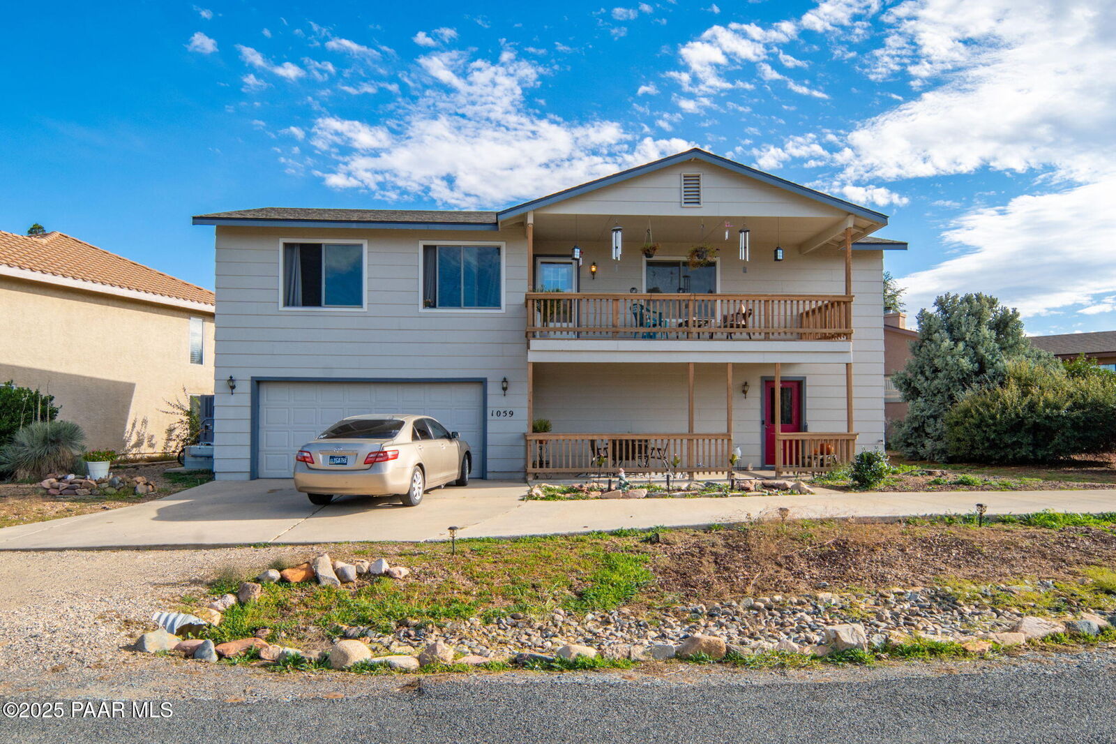 Property Photo:  1059 N Stirrup High Dr W Drive  AZ 86327 