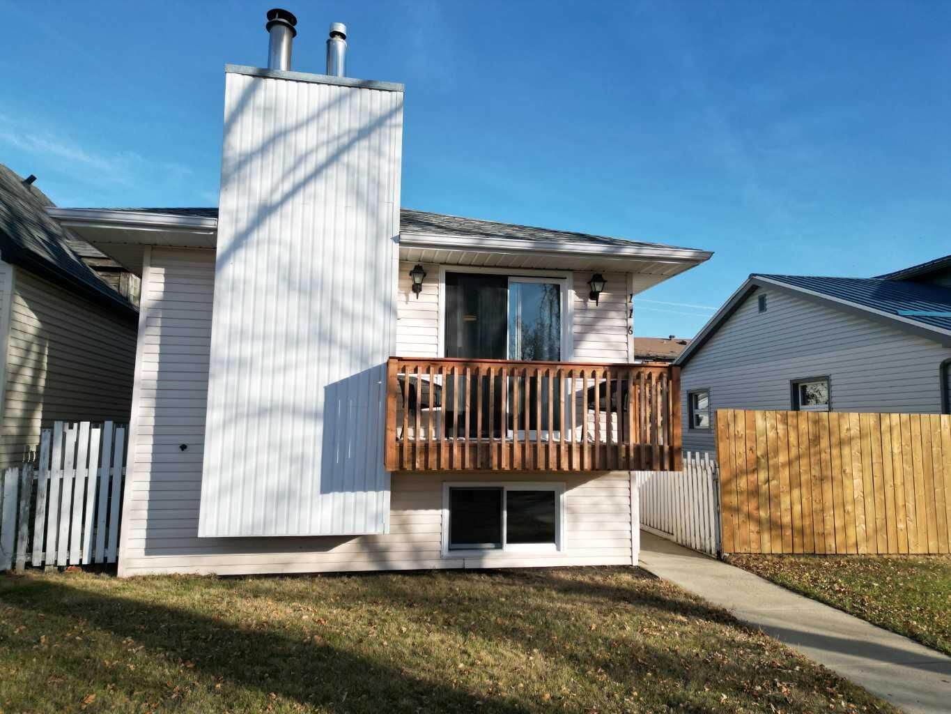 Property Photo:  116 1 Street W  AB T0J 0Y4