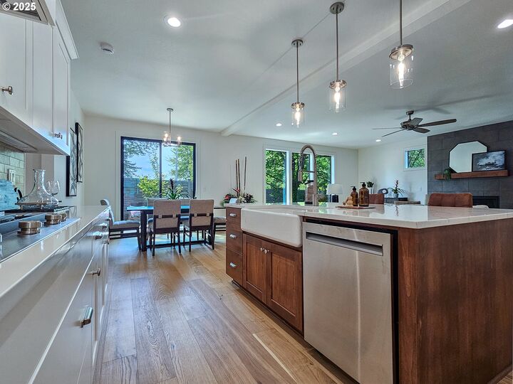 Property Photo: 20025 SW 94th Pl OR 97062