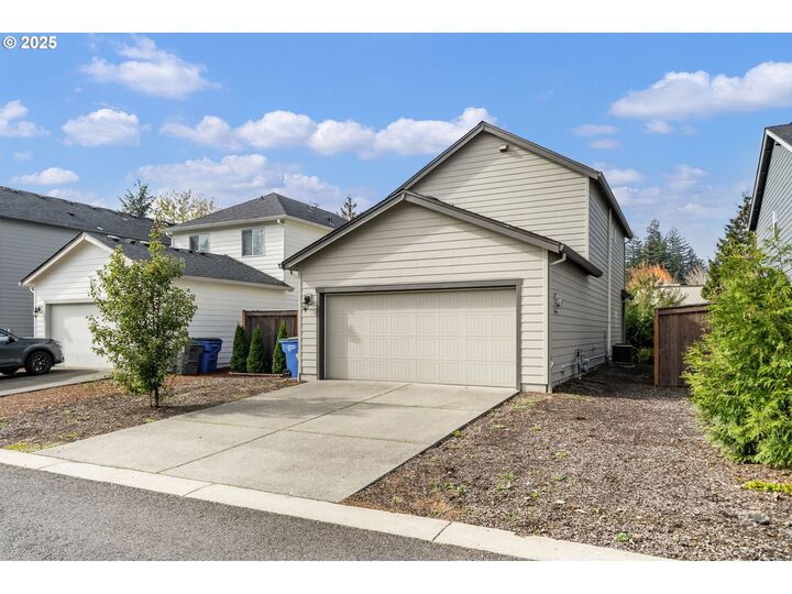 Property Photo:  551 NE 137th Ave  WA 98684