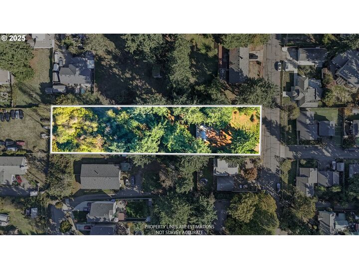 Property Photo: 12825 SE Lincoln St OR 97233