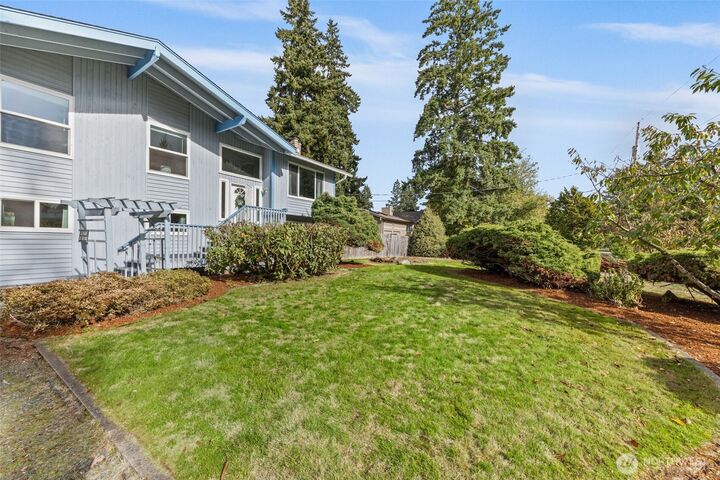 Property Photo:  12801  147th Street E  WA 98374 