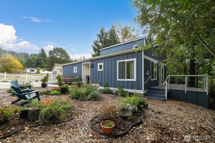 Property Photo:  1416  32nd Street  WA 98225 