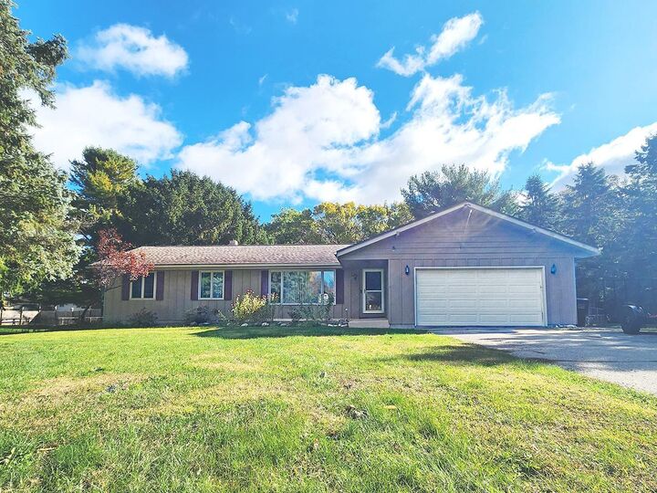 Property Photo: 5128 North Pleasant Hill Drive WI 53546
