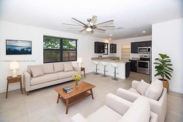 Property Photo: 148 NE 24th Ave FL 33033