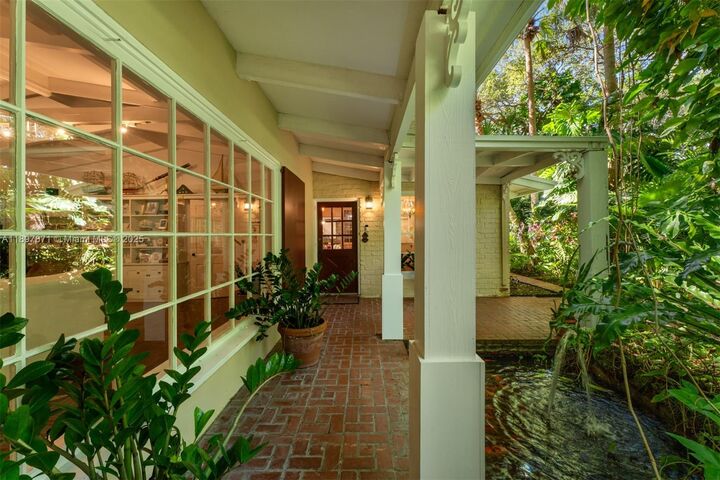 Property Photo:  5950 SW 128th St  FL 33156