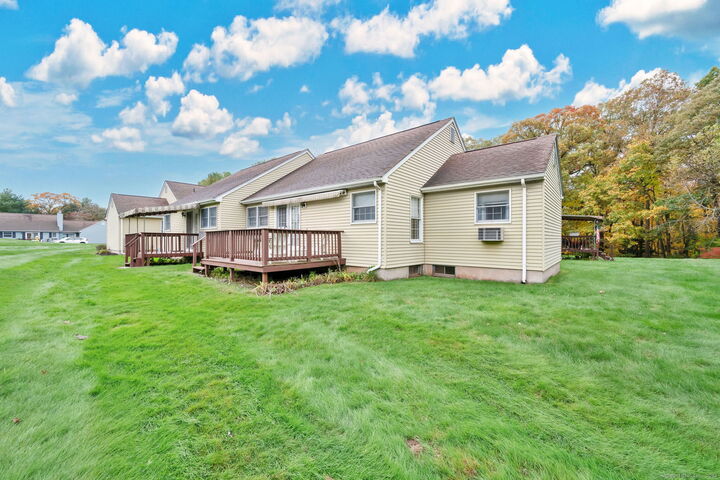 Property Photo:  441 Millstream Drive 441  CT 06066 