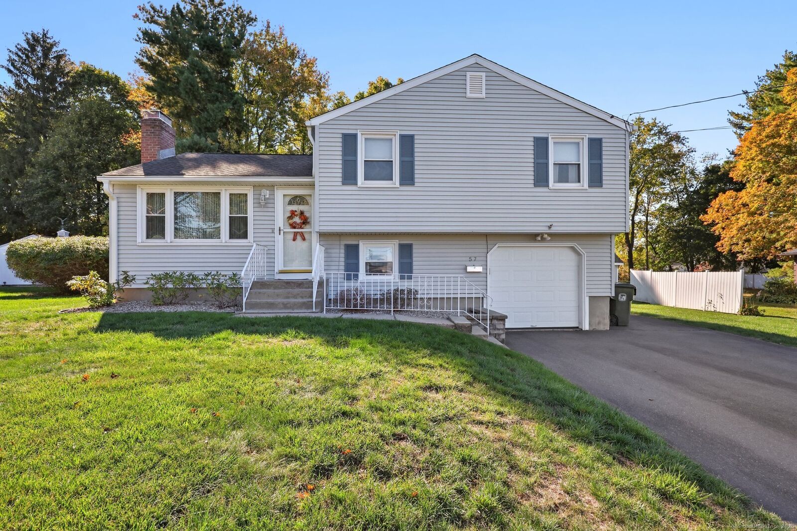 Property Photo: 57 Stonehedge Drive CT 06111