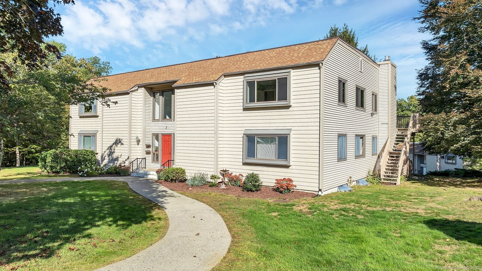 Property Photo:  91 Riverview Road Apt 7B  CT 06357 