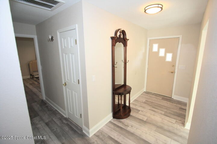 Property Photo:  572 Orange Avenue  FL 32958 