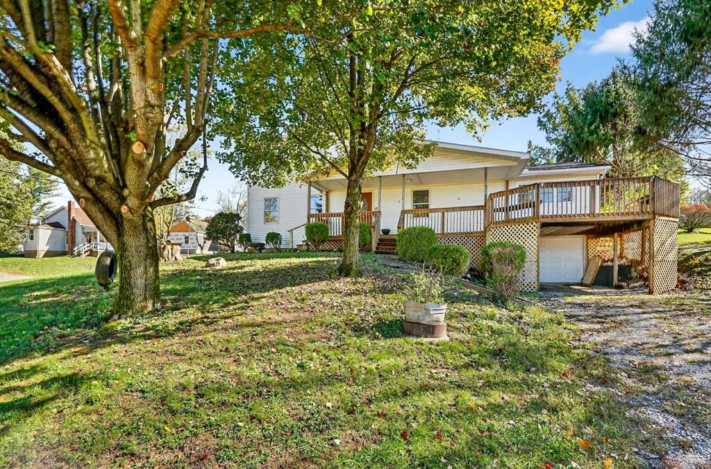 Property Photo:  106 Jane Dr  OH 45651