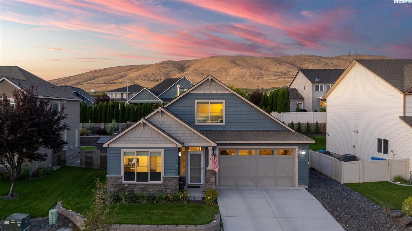 Property Photo:  4356 Corvina St  WA 99352 