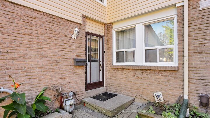 Property Photo: 101 Red River Crescent ON M1B 1Z5