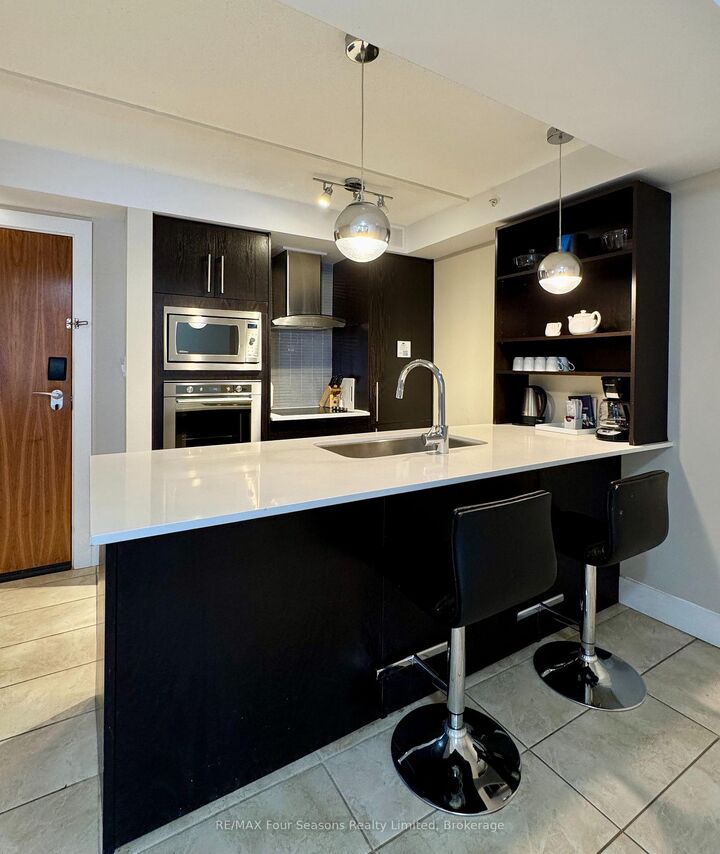 9 Harbour Street E 5209 — photo 1