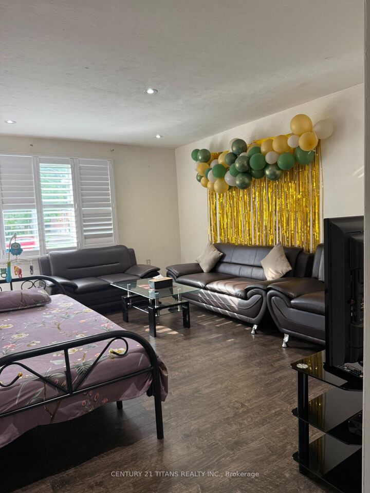 Property Photo:  29 Mercer Drive  ON L6X 1B5