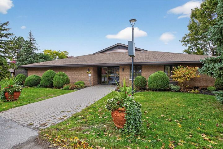 Property Photo:  635 Whitaker Street 8  ON K9H 7L5