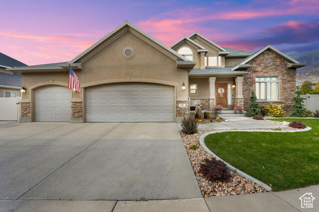 Property Photo: 193 E 1570 N UT 84057