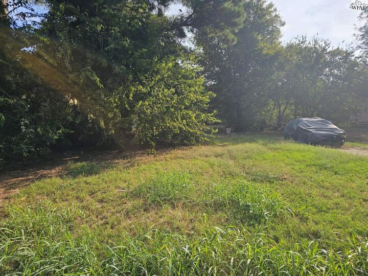 Property Photo:  130 N Avenue F  TX 76354 