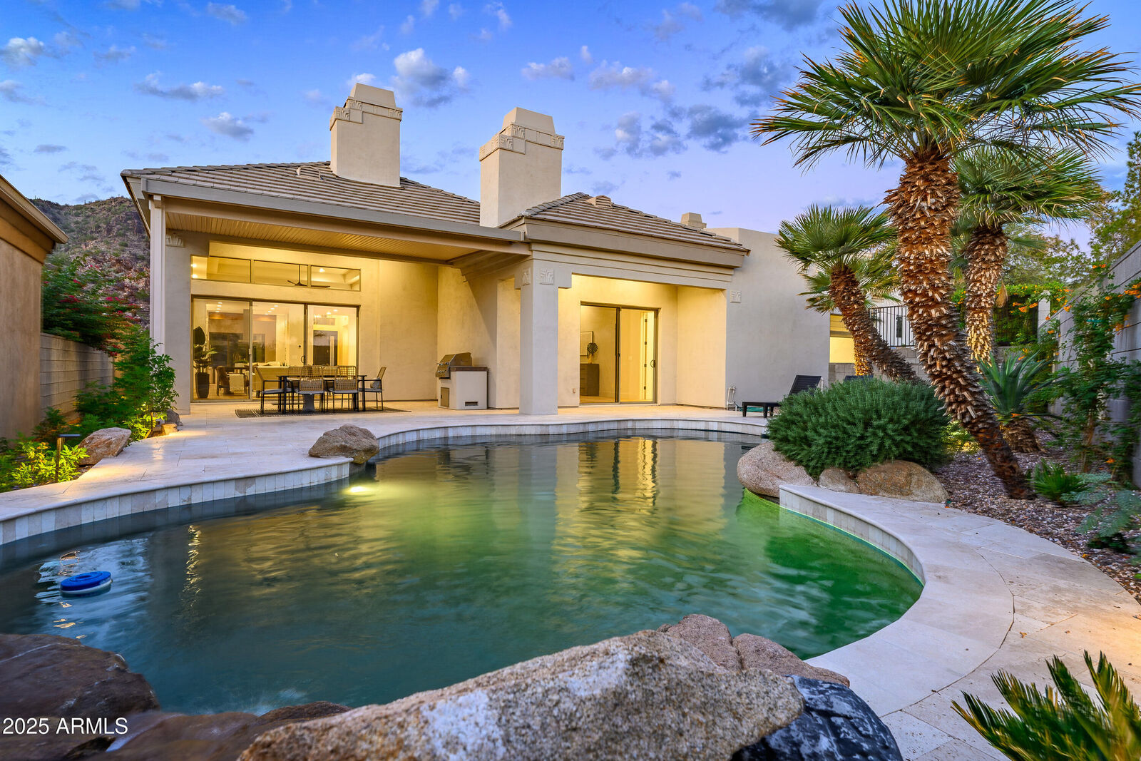 Property Photo:  3153 E Sierra Vista Drive  AZ 85016