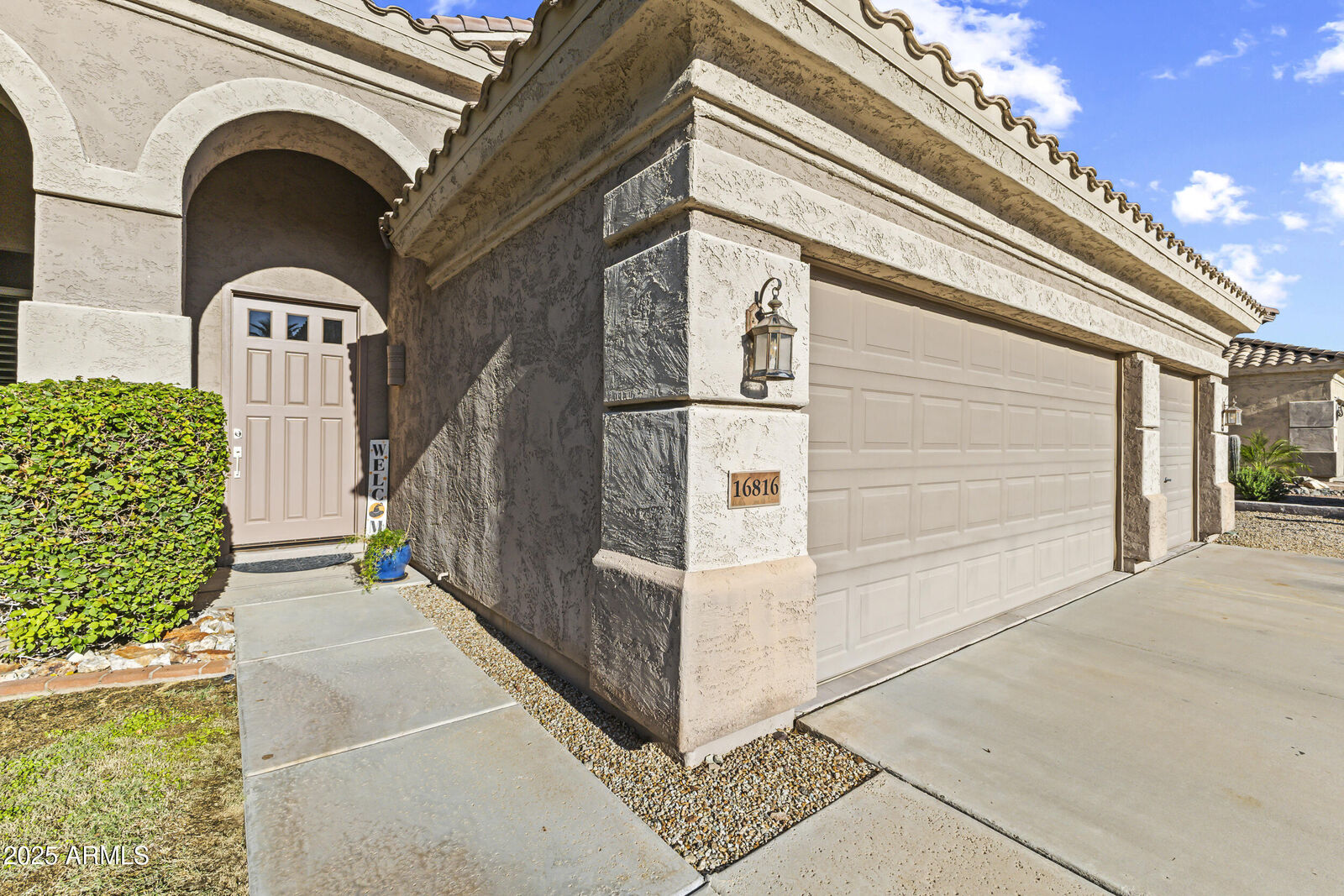 Property Photo:  16816 S 14th Lane  AZ 85045