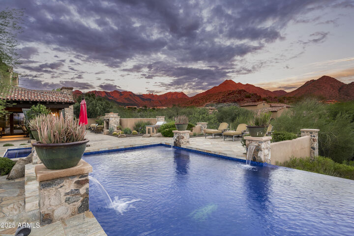 Property Photo:  18754 N 101st Place 13  AZ 85255 