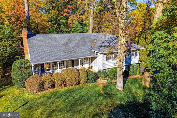 Property Photo:  305 Gulph Hills Road  PA 19087