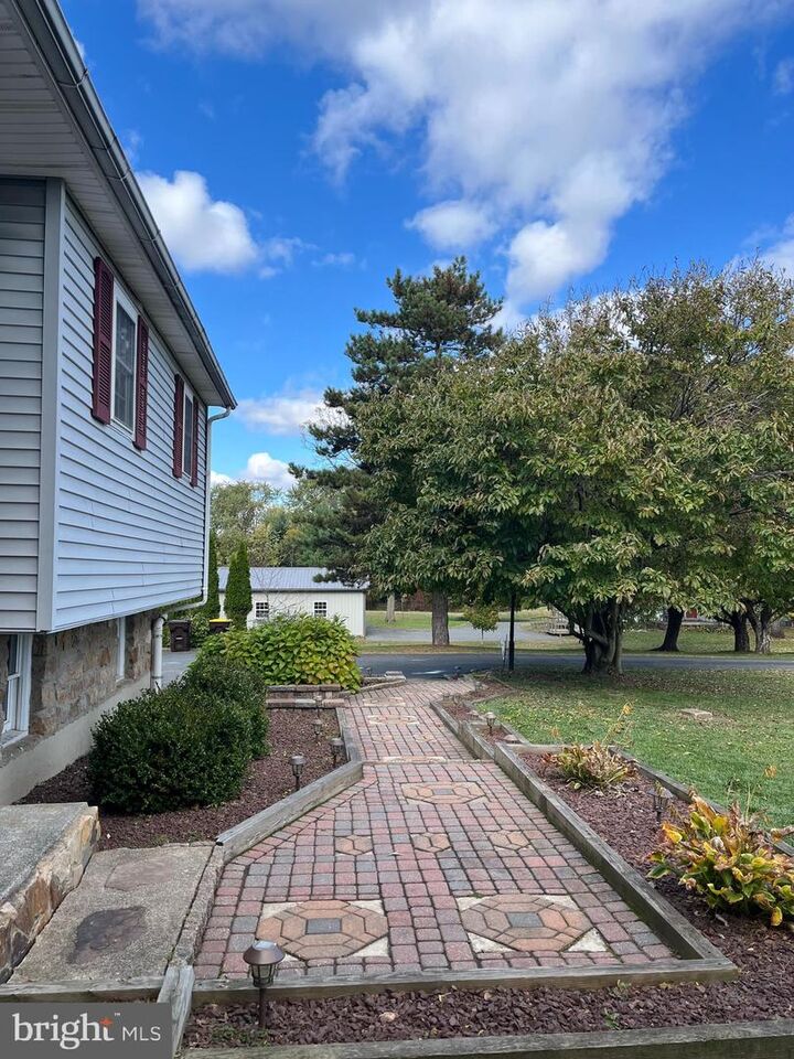 Property Photo:  36 Deysher Road  PA 19522