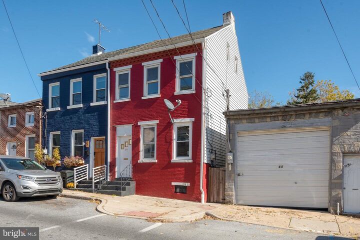 Property Photo:  29 Old Dorwart  PA 17603 